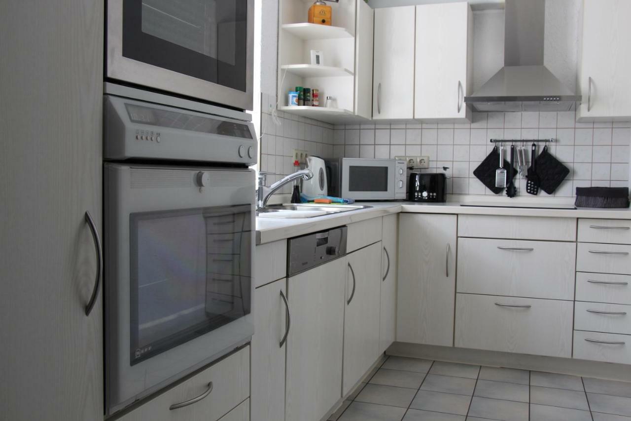 Apartamento Schwarz-Weiss Eintritt in den EP über uns garantiert Rust Exterior foto