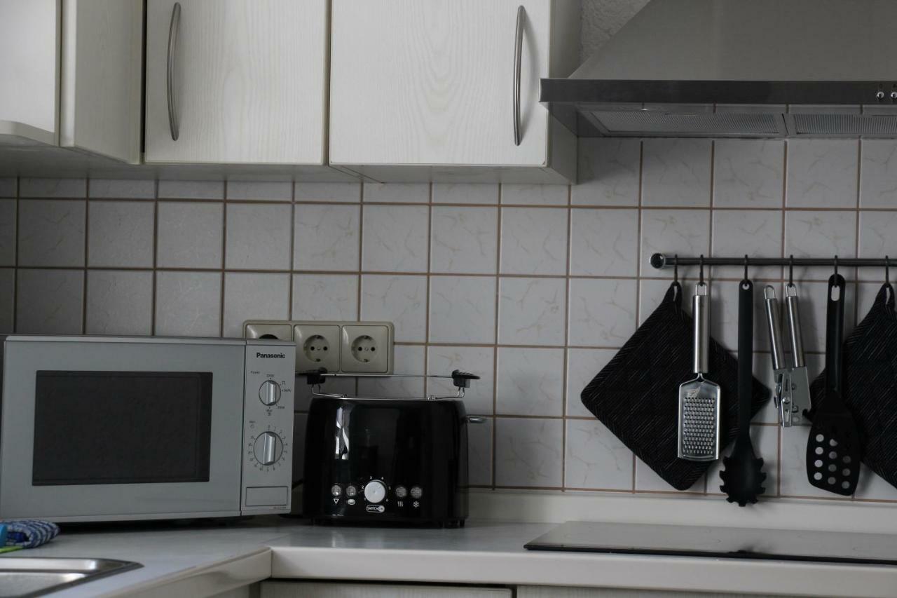 Apartamento Schwarz-Weiss Eintritt in den EP über uns garantiert Rust Exterior foto